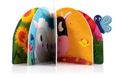 Lilla fjäril flyger omkring - Image 2