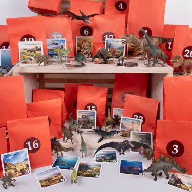 Julkalender för barn - Dinosaurier - 24 dinosauriefigurer och faktakort - Image 2